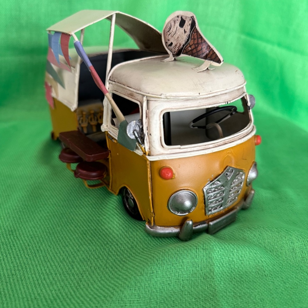 Metal Retro Ice Cream / food truck - Picture 2 of 8